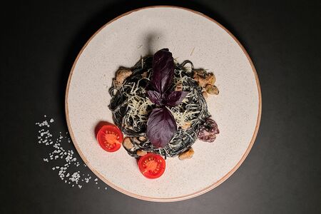 Паста Неро с морепродуктами