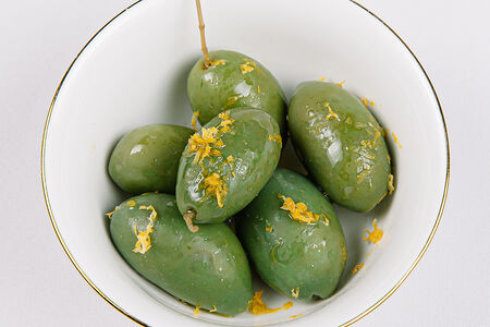 Оливки зеленые