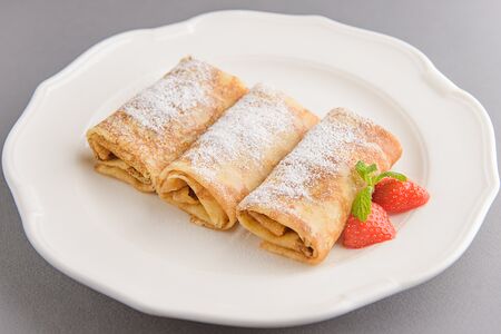 Блинчики с творогом и изюмом