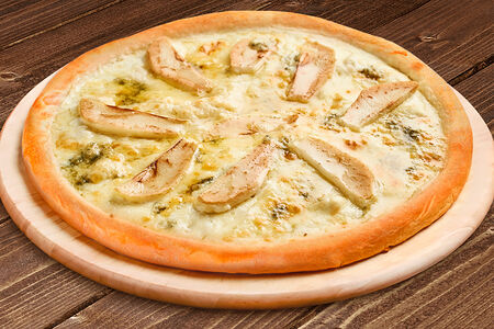 Пицца с грушей и горгонзолой 30 см на тонком тесте