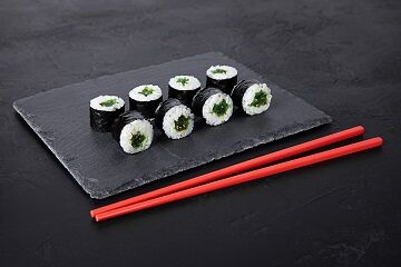 Ролл с чукой