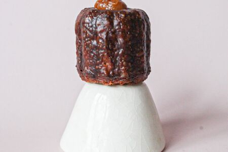 Канеле с соленой карамелью