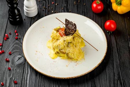 Куриное филе с грибами в сливочном соусе