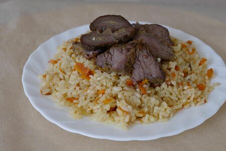 Узбекский плов