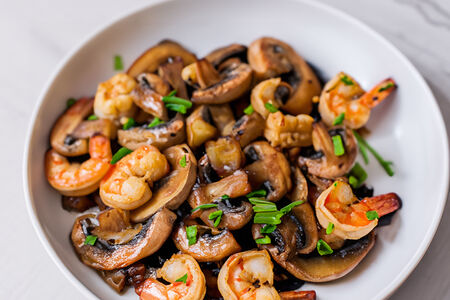 Шампиньоны с креветками