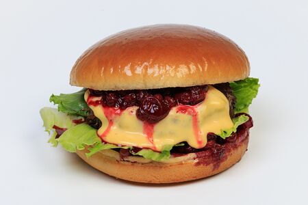 Бургер Брусничный