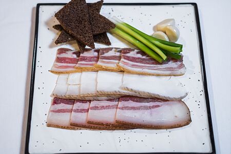 Ассорти домашнего сала