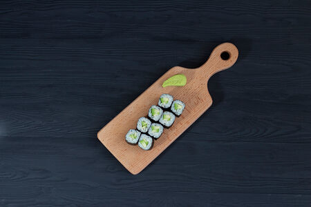 Маки с авокадо