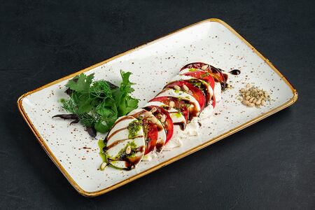 Салат Капрэзе