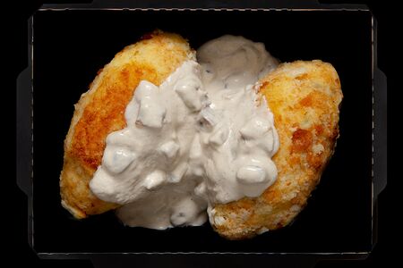 Зразы картофельные с мясом и грибным соусом