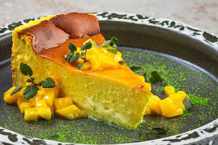 Манговый Сан-Себастьян