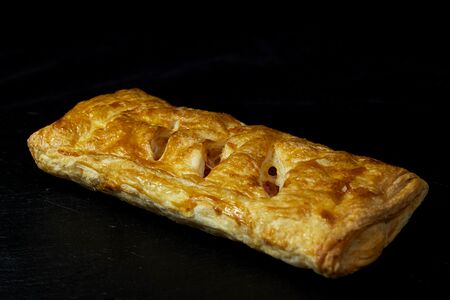 Слойка с ветчиной