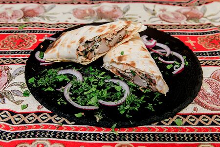 Шашлык в лаваше