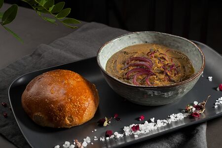 Пате с карамелизированным луком