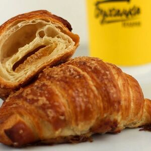 Круассан с абрикосом