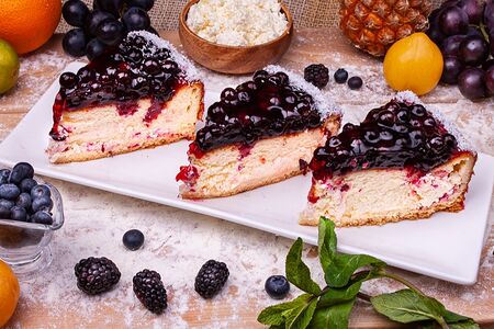 Пирожное Чизкейк смородина