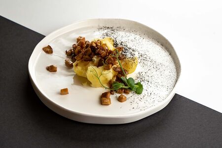 Толченый картофель со сметаной и зеленью