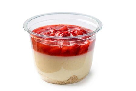 Чизкейк с клубникой в стаканчике