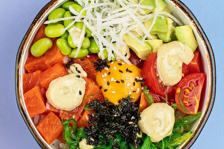 Поке боул с лососем