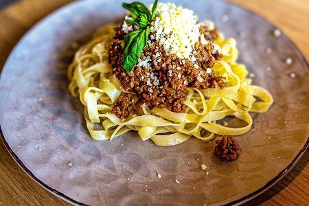 Паста с соусом болоньезе