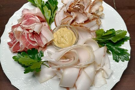 Ассорти из 3-х видов сала