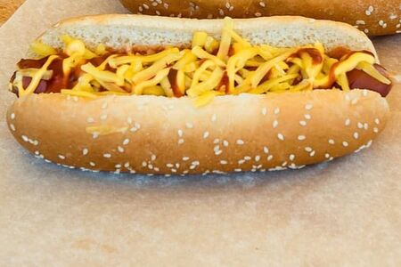 Датский хот-дог с сыром