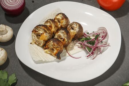 Шампиньоны свежие на гриле