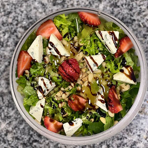 Ելակով և ռուկոլայով