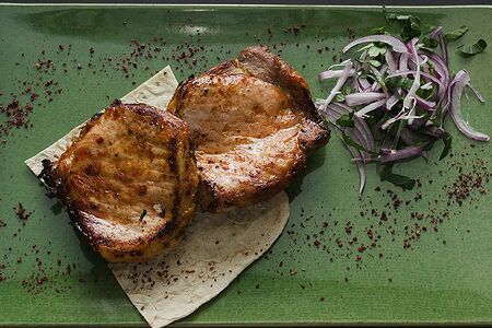 Шашлык из cвинoй шейки