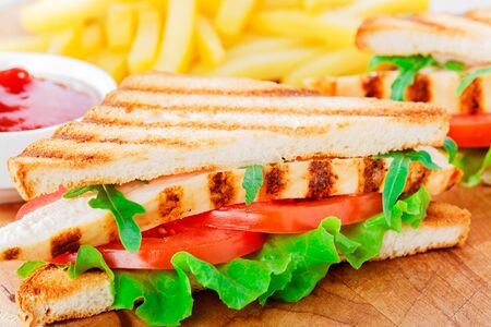 Клаб-сэндвич с курицей