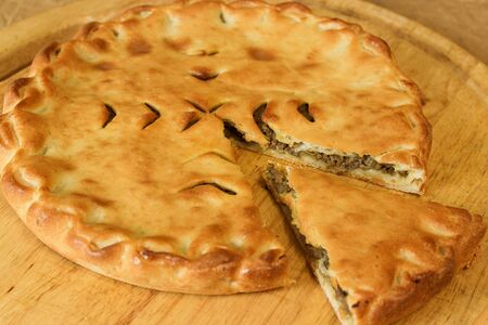 Пирог с мясом