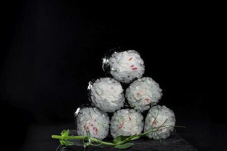 Эби маки ролл (с креветкой)