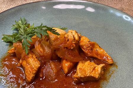 Гуляш из курицы