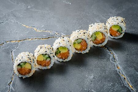 Ролл Лосось и Огурец