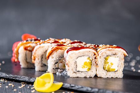 Унаги урамаки