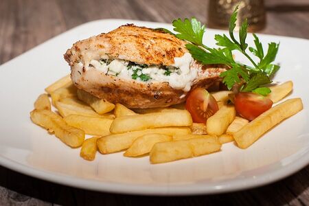 Филе птицы с Сулугуни