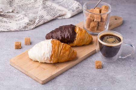 Круассан с белым шоколадом