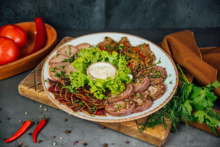 Мясное ассорти