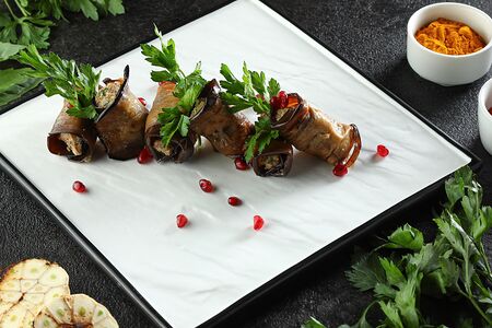 Рулетики из баклажана с орехом