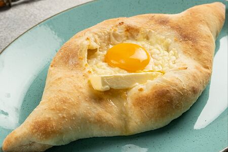 Хачапури по-аджарски