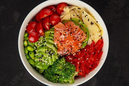 Поке лосось