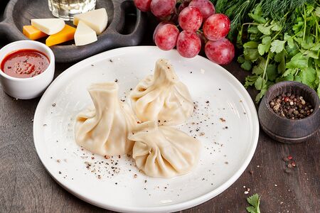 Хинкали с курицей и сулугуни