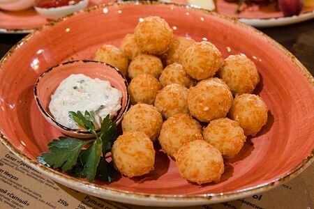 Сырные шарики