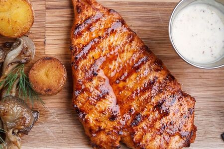 Из филе курицы