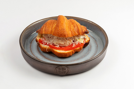 Круассан Цезарь с курицей