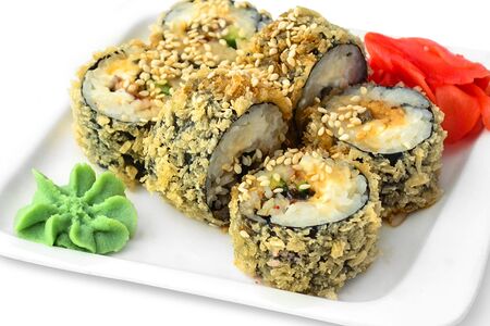 Темпура ролл с угрем и соусом Унаги