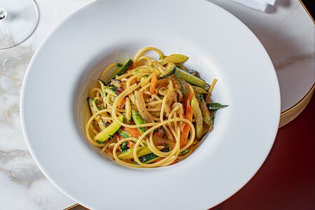 Спагетти с овощами