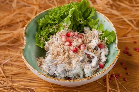 Говядина с соусом цахтон