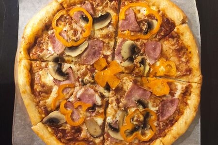 Пицца Курица и помидоры