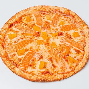 Пицца с лососем